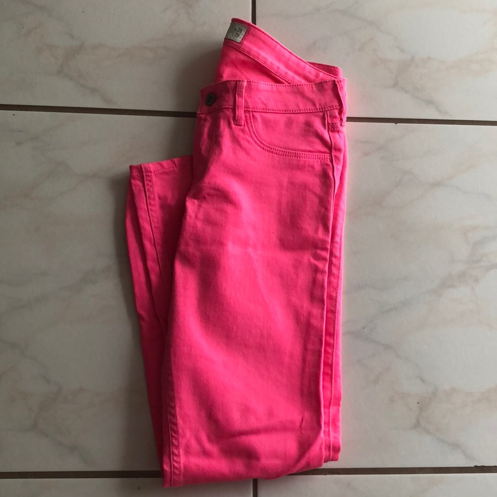 Hollister pink skinny jeans
